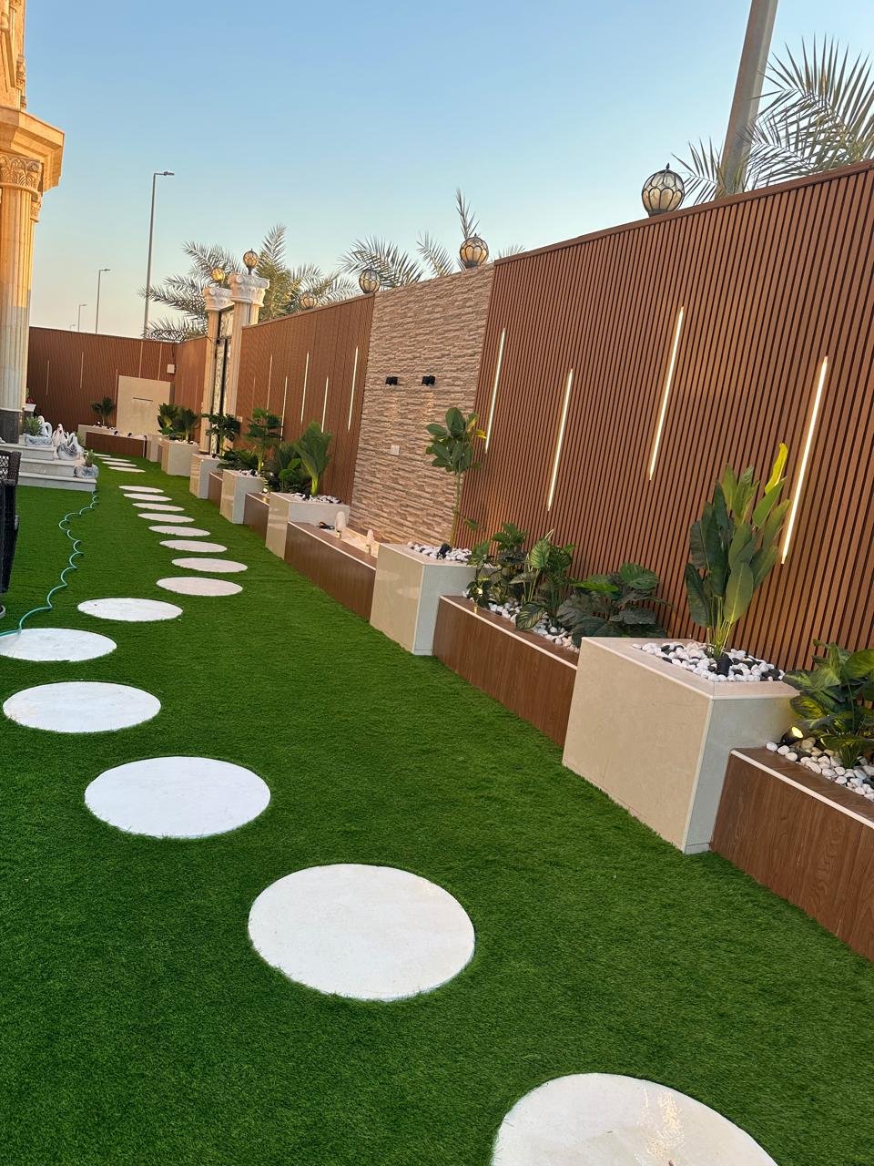 عرض عزل مائي وحراري لفيلا بالرياض